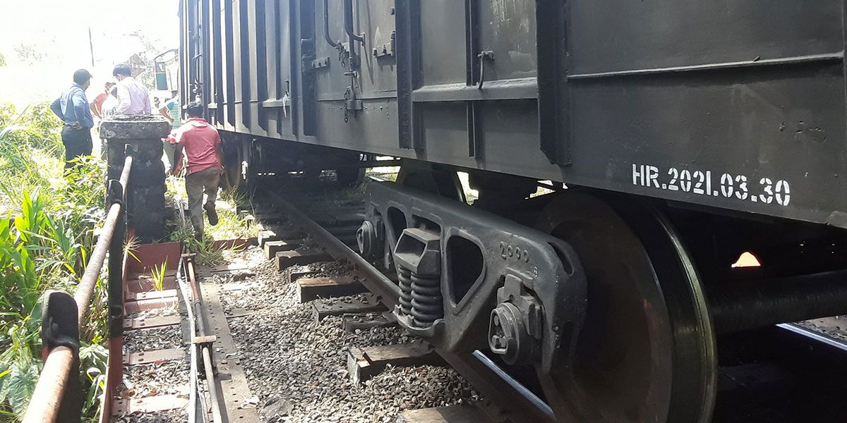 Train No 1126 Derailed near Rozella Railway Station
